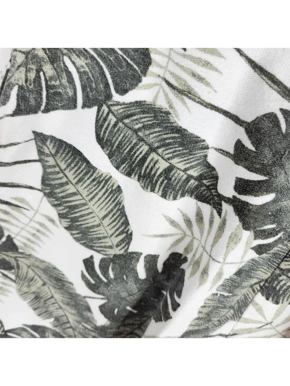 Zara Man Casual Shorts with Leaf Print - Size S